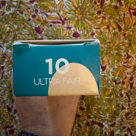 NIB• Urban Decay Hydromaniac Foundation Tinted Moisturizer• 10 Ultra Fair - Picture 9 of 9